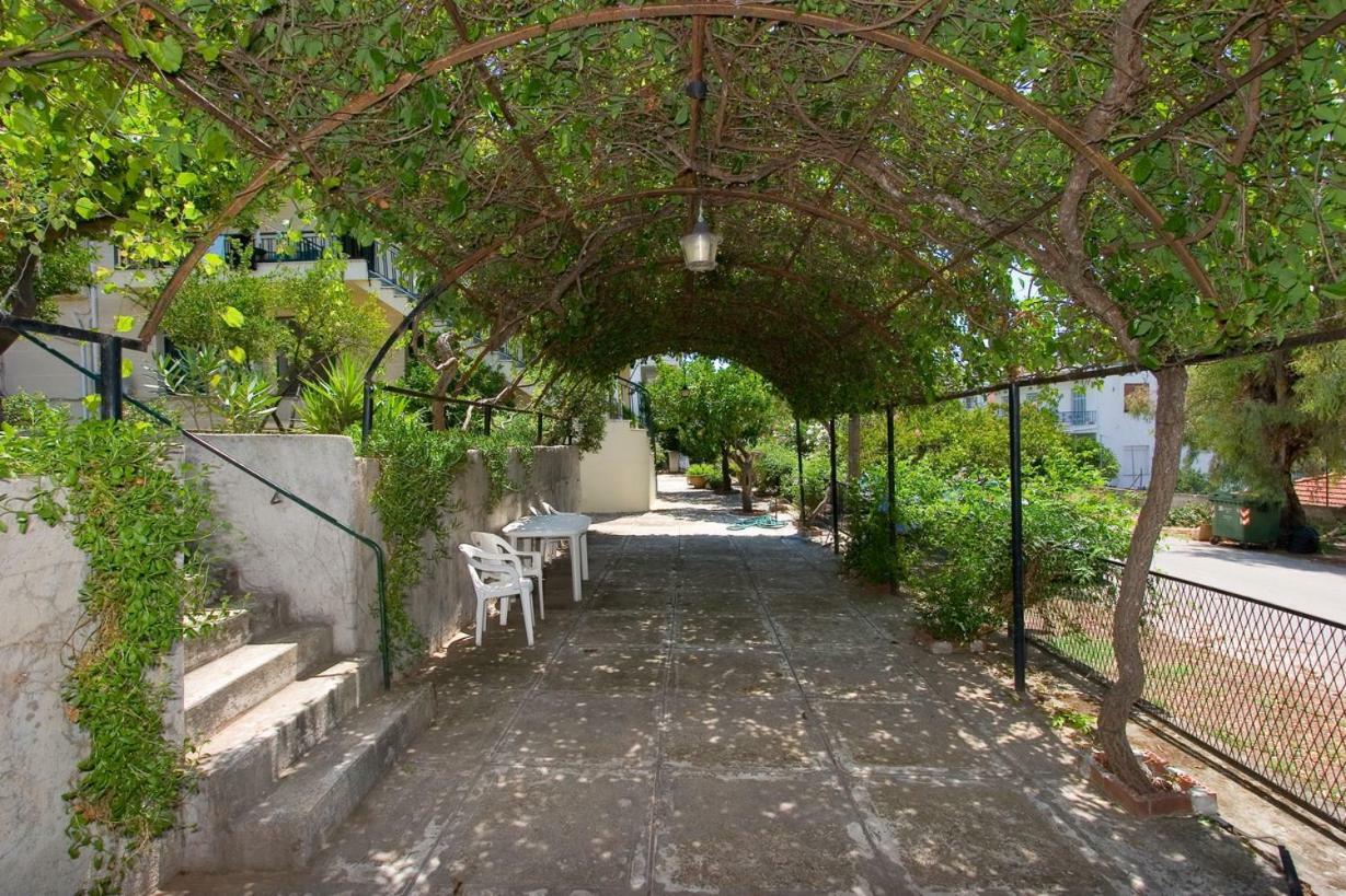 Appartamento Soile Georgia Loutra Edipsou  Esterno foto